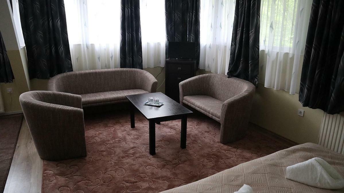 Hotel Szlovak Panzio Bekescsaba Zewnętrze zdjęcie