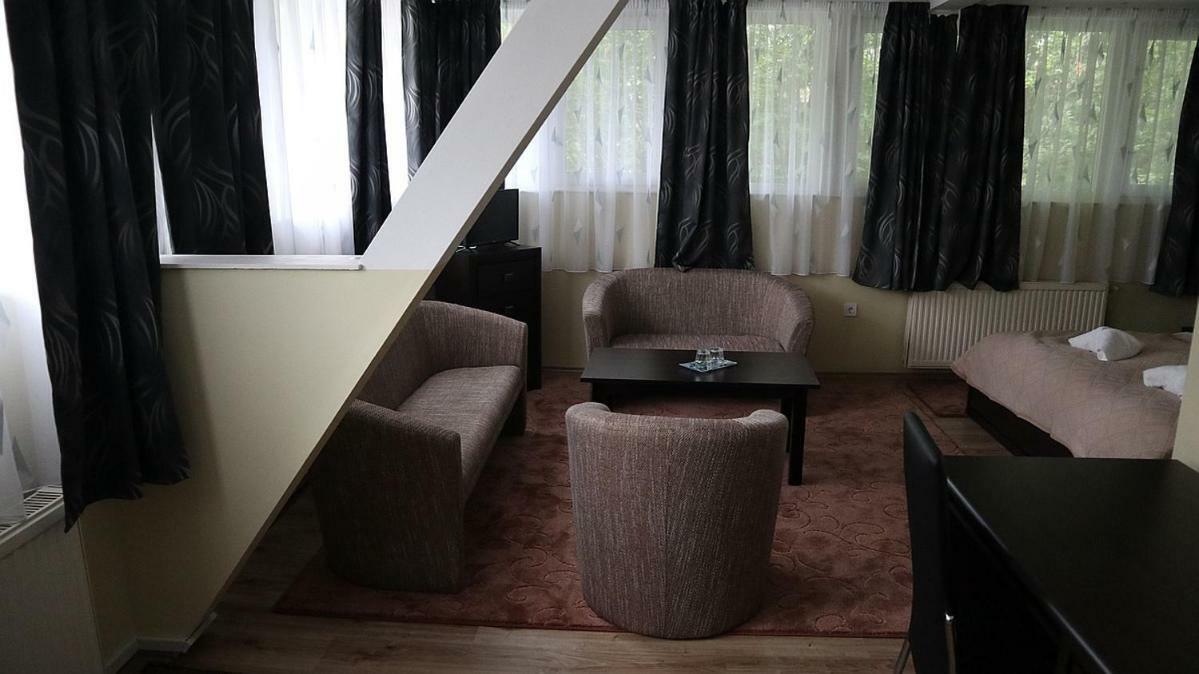 Hotel Szlovak Panzio Bekescsaba Zewnętrze zdjęcie