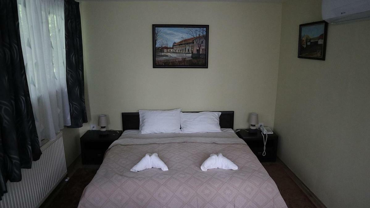 Hotel Szlovak Panzio Bekescsaba Zewnętrze zdjęcie