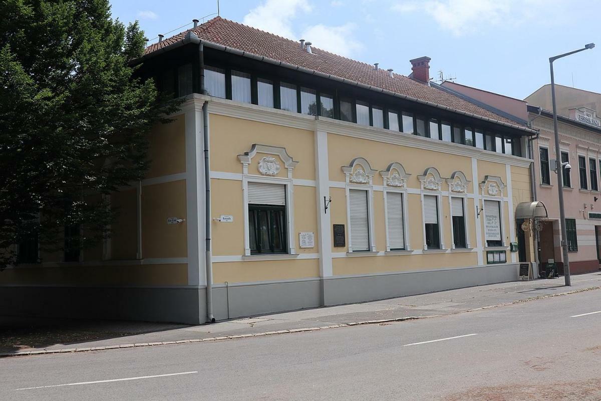 Hotel Szlovak Panzio Bekescsaba Zewnętrze zdjęcie