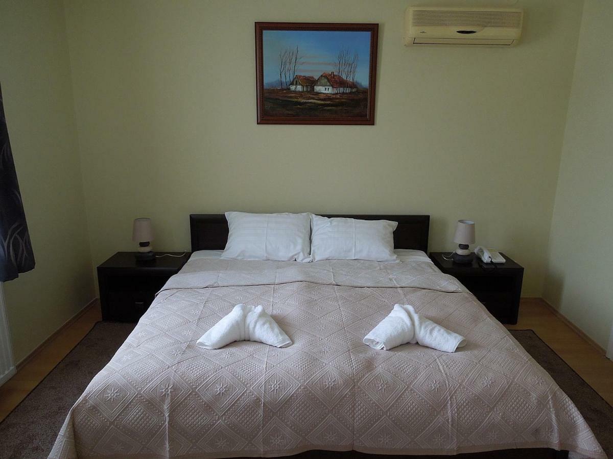 Hotel Szlovak Panzio Bekescsaba Zewnętrze zdjęcie